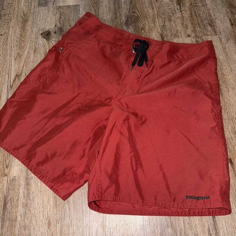 Patagonia size 35